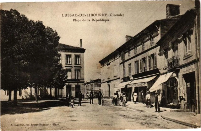 CPA Lussac-de-LIBOURNE (Gironde) - Place de la République (229796)