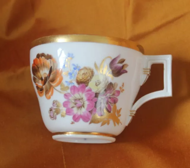 Tasse en porcelaine Saxe Meissen période Marcolini, fin XVIIIe - début XIXe