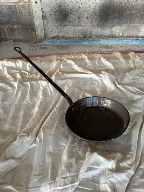 Vintage Large Metal Skillet Pan Long Handle Cooking Frying Pan Copper Open Fire