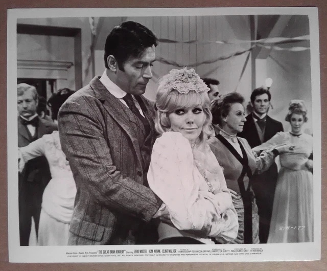 8x10 Photo~ THE GREAT BANK ROBBERY ~1969 ~Kim Novak ~Clint Walker