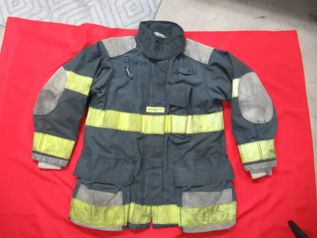 QUAKER DRD 42 x 32 Firefighter JACKET COAT Turnout Bunker GEAR RESCUE TOW BLACK