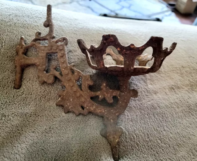 Vintage 1800's Ornate Cast Iron Oil Lamp Swing Arm Holder
