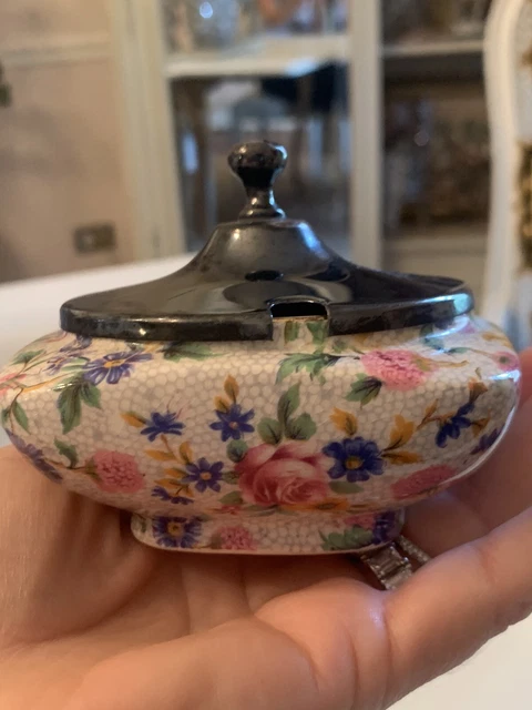 Royal winton Grimwades England old cottage bowl chintz sugar bowl?