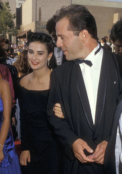 ACTRESS DEMI MOORE and actor Bruce Willis at Emmy Awards 1987 OLD PHOTO