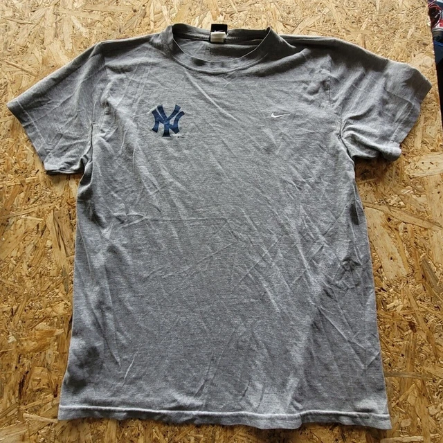 Nike yankees online t shirt