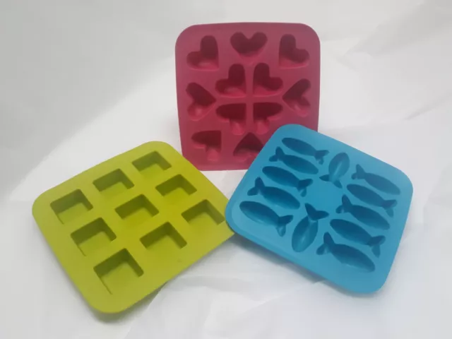 Ikea Ice Cube Trays Flexible Silicone Flower Shape 16 Cubes per Tray #22092