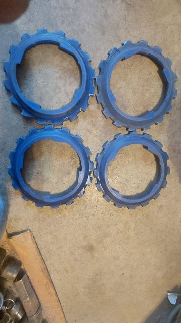 Lot Of 4 Lustran John Deere Corn Seed Planter Plates B5 with 16 cells