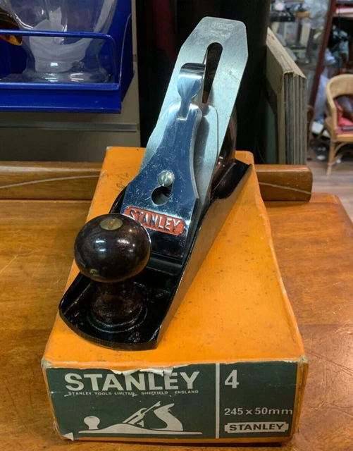 Lovely Vintage Old School Stanley No 4 Bailey Plane Made In England SU377