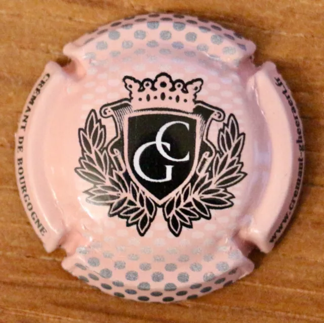 Plaque De Muselet Crémant De Bourgogne Gheeraert Fond Rose