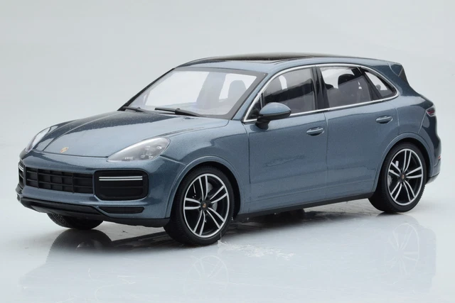 Porsche Cayenne Turbo S Blue Metallic Minichamps 1/18