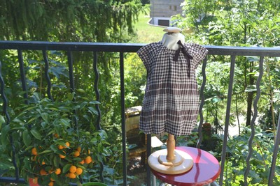 Bonpoint robe bonpoint 6 mois doublee cerise 10% de laine superbe etat parfait 