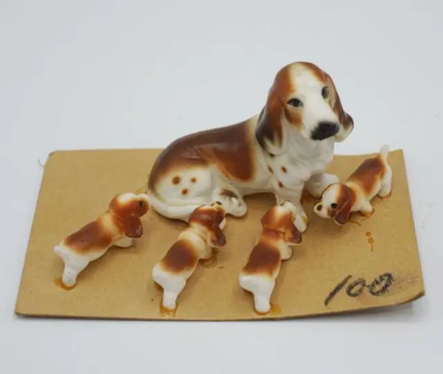 Conjunto De Mini Perro Estatuilla De Porcelana