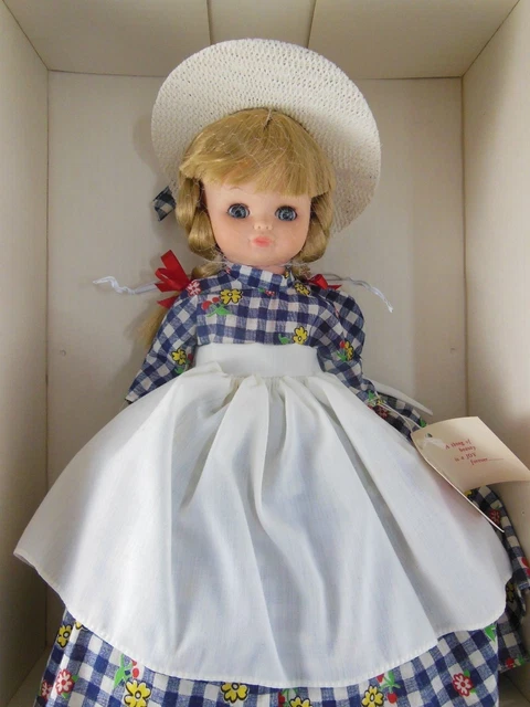 Vintage Bobbie Joe Royal Toy Corp Vinyl Plastic Doll 12" Mint In Box