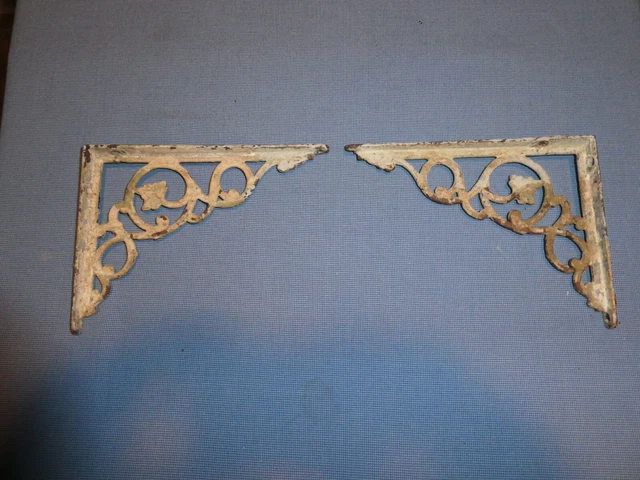 Rare Old Original Victorian Chippy Paint Pair Of Shelf Brackets  8 1/4 X 6 1/4