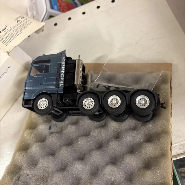 Man F2000 Truck 4x4 RC aus Metall (MFA-2) | Acheter sur