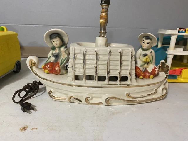 VINTAGE PREMCO ORIENTAL PORCELAIN BOAT LAMP SCENE WITH BOY & GIRL 1954 See Pic
