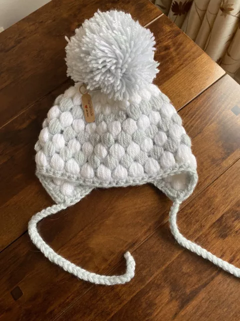 Hand Knitted Baby Boy Girl White Silver Grey Crochet Pom-Pom Hat Ties 3-6 Months