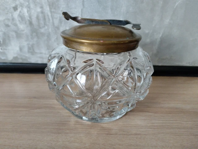 Sucrier en verre ciselé avec verseur métal ancien