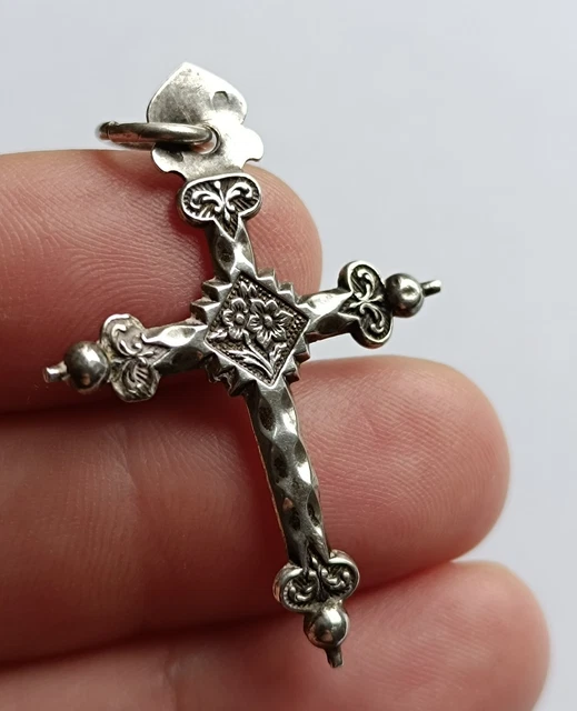 Collier Pendentif Grande Croix Argenté Vintage - Chaîne Longue - Alliage - Occasion Très Bon état