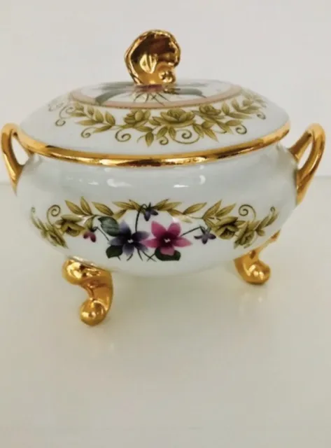 Jolie Bonbonnière Boîte en Porcelaine de Limoges. Vintage.