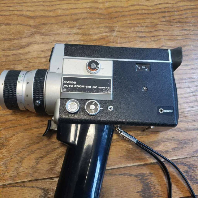 Vintage Canon Auto Zoom 518 SV Super 8 Movie Camera Black Silver Zoom Reflex