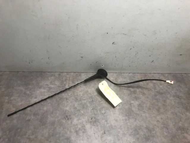 Antenne Pour Renault Clio 2 Phase 2 - Référence 8200282256, Occasion Bon État