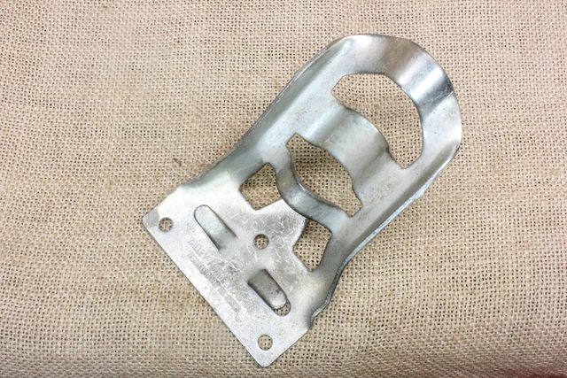 Old Flag Pole Bracket Banner Holder Steel for 3/4” Pole Valley Forge USA Vintage 2