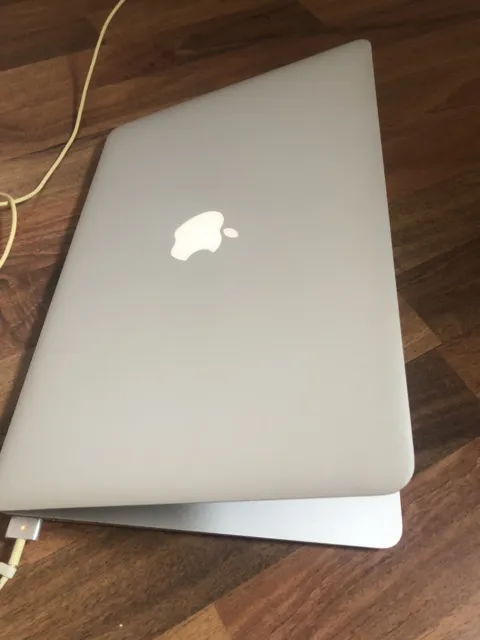 Apple MacBook Air Laptop Computer Portatile 13 Pollice 2015 Intel Processore