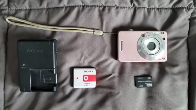 Sony Cyber-shot DSC-W55 7.2MP Digital Camera - Pink - w/Battery and Charger