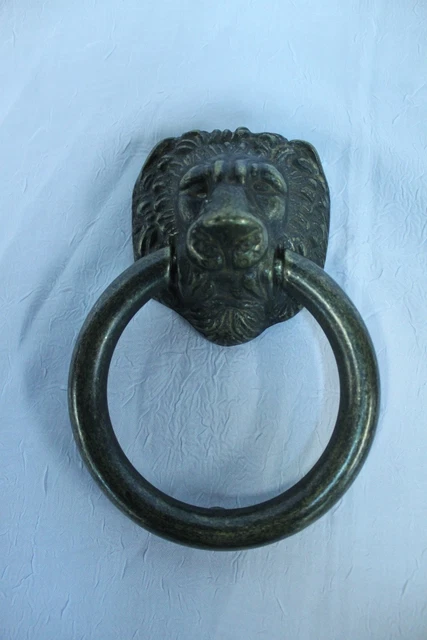 SUPERBE HEURTOIR OU MARTEAU DE PORTE 100% BRONZE représentant une tête de lion
