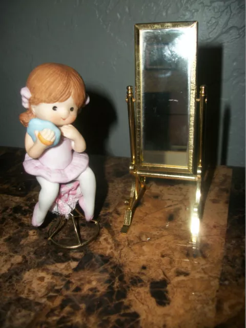 ENESCO 3 pc SET CERAMIC GIRL SITTING ON STOOL w/ A STAND UP REVOLVING MIRROR 2