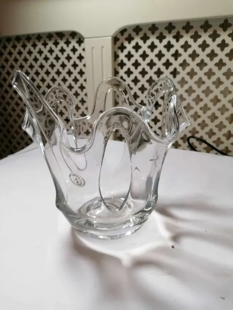 zorza clear glass hand blown Hankerchief vase 20cm x 20cm imaculate condition