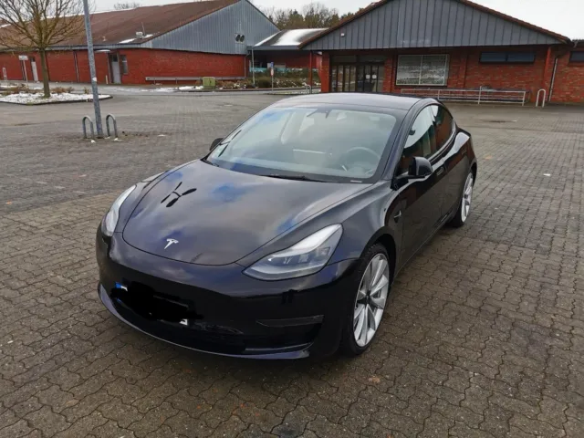 Tesla Model 3 Performance Leasingübernahme