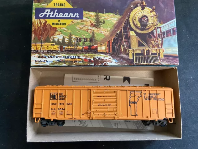 Bev-Bel Athearn HO Scale St Johnsbury VT & Lamoille County Box Car - Built Kit