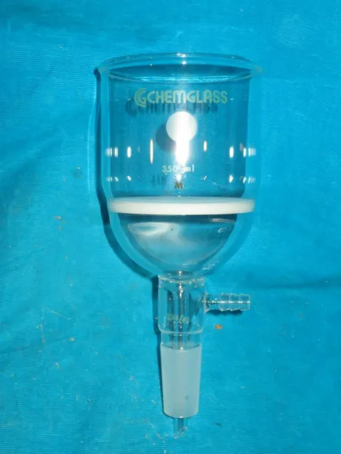 Chemglass 350ml Glass M Medium Fritted Funnel with Vacuum Take off 24/40