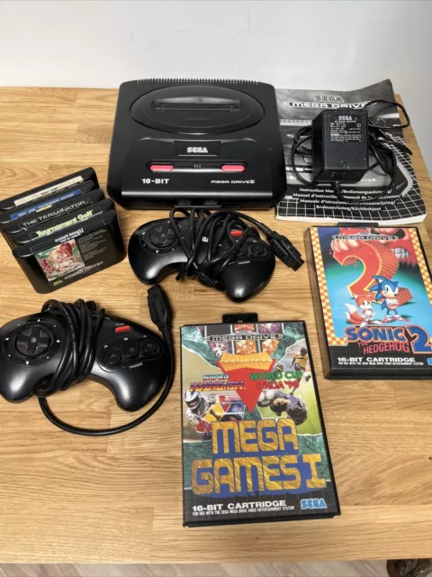 Console Mega Drive II - Controller nero 7 giochi pacchetto funzionante testato