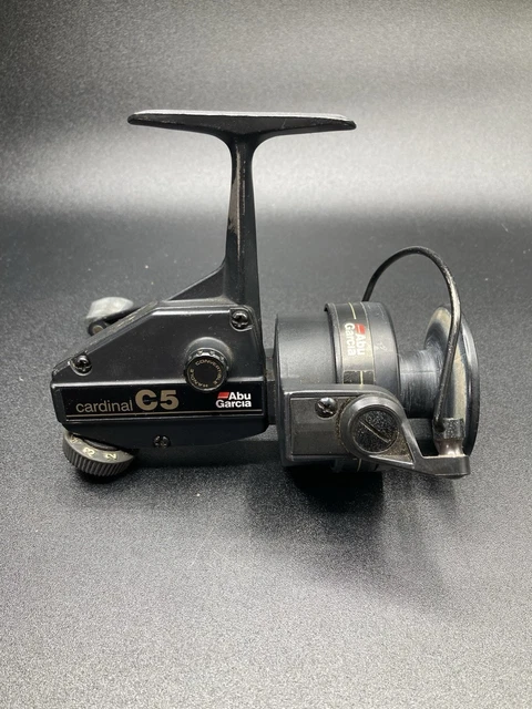 ABUカージナルC5 Abu Garcia Cardinal C5 Old Reel With Many Accessories Reel