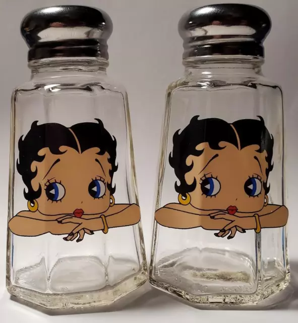 Charming Set of 2 Betty Boop Salt and Pepper Shakers #5