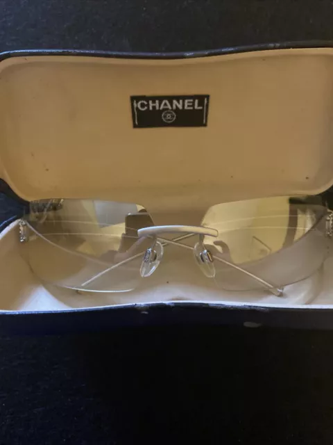 VINTAGE CHANEL RIMLESS Sunglasses With Crystal CC Logo And Case