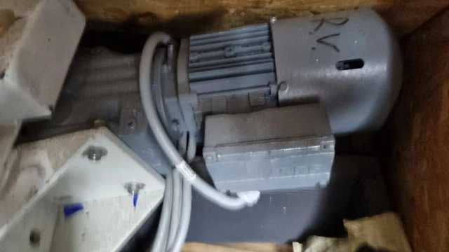 MOTORE CAMBIO SEW Eurodrive DT80N4/BMG/TH/VR motore cambio R37 VR MOTORE CAMBIO SEW Eurodrive DT80N4/BMG/TH/VR motore cambio R37 VR