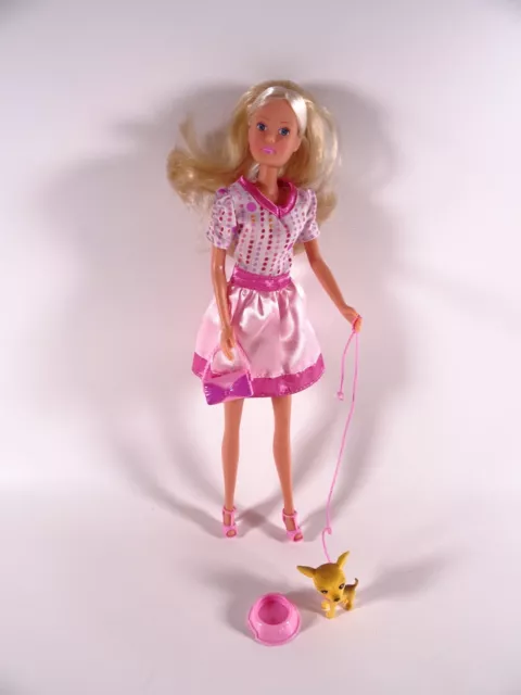 Simba Toys Steffi Love Barbie Clone Modepuppe mit Hündchen Leine Napf (12252)