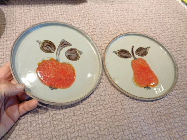 Ancienne Assiette  A la Pomme et la Poire du Grès de l'Arnon Lot de 2