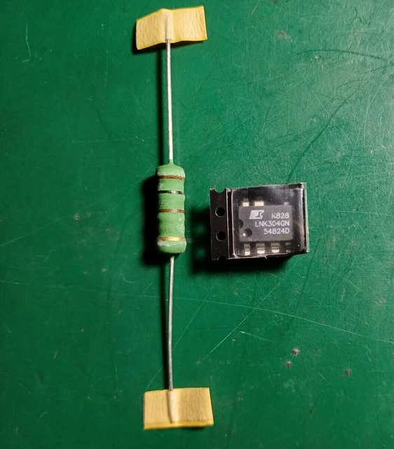 Tn 2420 2x IC TNY264GN 2x Resistenze 100 Ohm 3W - Ricambio Per Elettrodomestici AEG, Whirlpool IC TNY264GN E Resistenze 100 Ohm