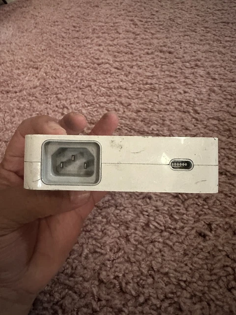 Original APPLE A1081 20" HD Cinema Display 65W Power Adapter Power Supply A1096