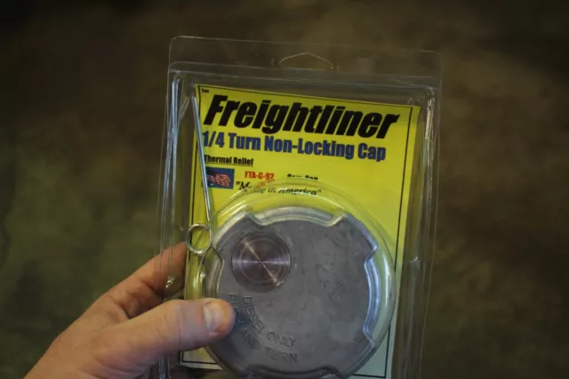 FTA-C-92 Freightliner 1/4 Turn Non Locking Fuel Tank Cap