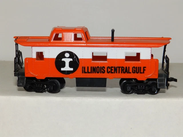 TYCO HO scale ILLINOIS CENTRAL GULF CABOOSE