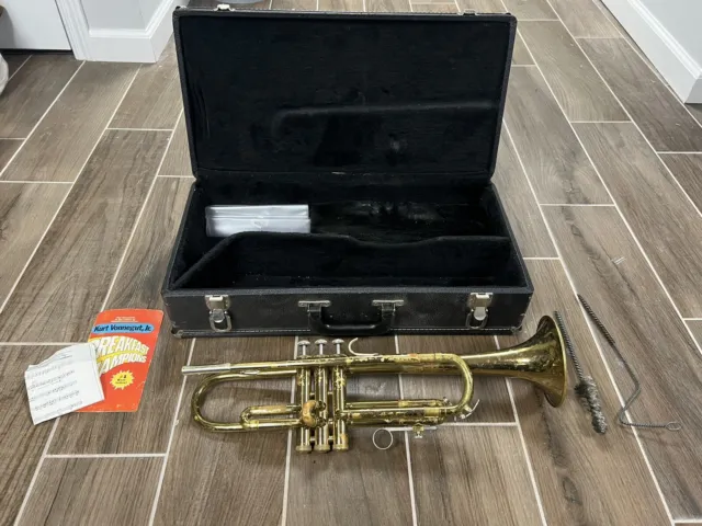 Vintage Selmer Bundy Trumpet Made in the USA Designed by Vincent Bach W/ Case