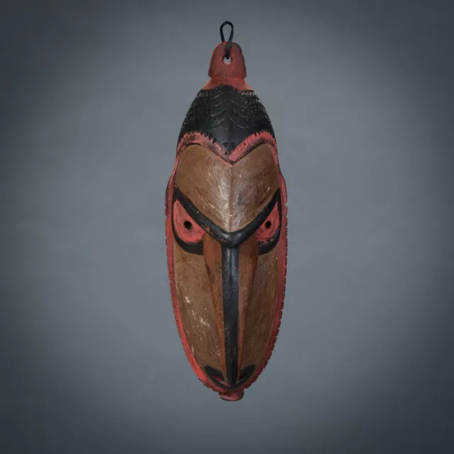 SMALL WOODEN MASK, Sepik River, Papua New Guinea, beautiful colour