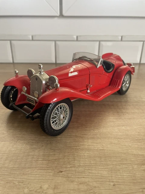 Troc Echange Voiture miniature Alfa Romeo 2300 spider 1932 échelle 1/18