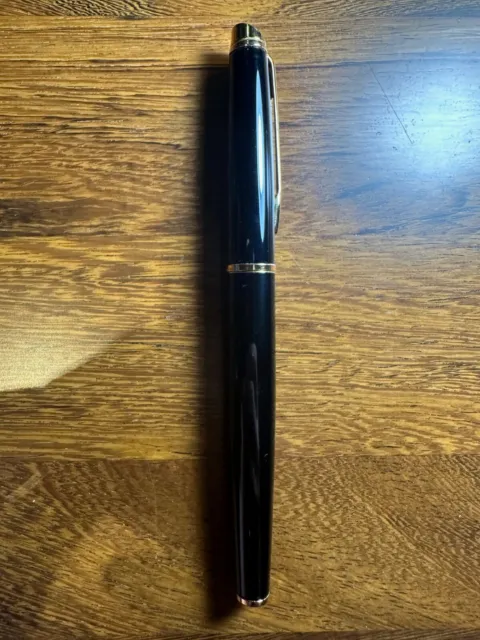 Black Waterman Paris uninked fountain pen
